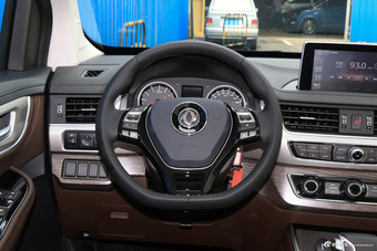 2018款风行SX6 1.6L自动豪华型