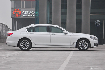 2017款宝马7系730Li 2.0T自动领先型