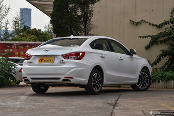 2015款海马福美来1.5T自动悦尚型