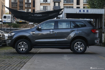 2016款撼路者2.0T自动四驱豪华版汽油