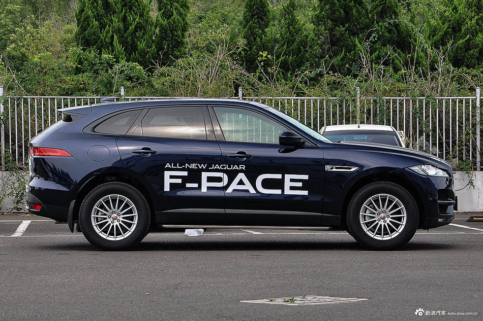 12月新车比价 捷豹F-PACE售价41.76万起