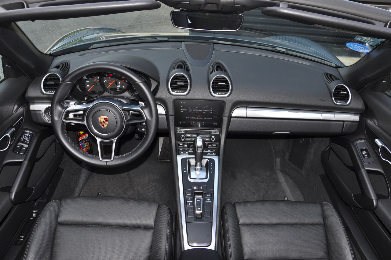 2016款保时捷718 Boxster 2.0T自动