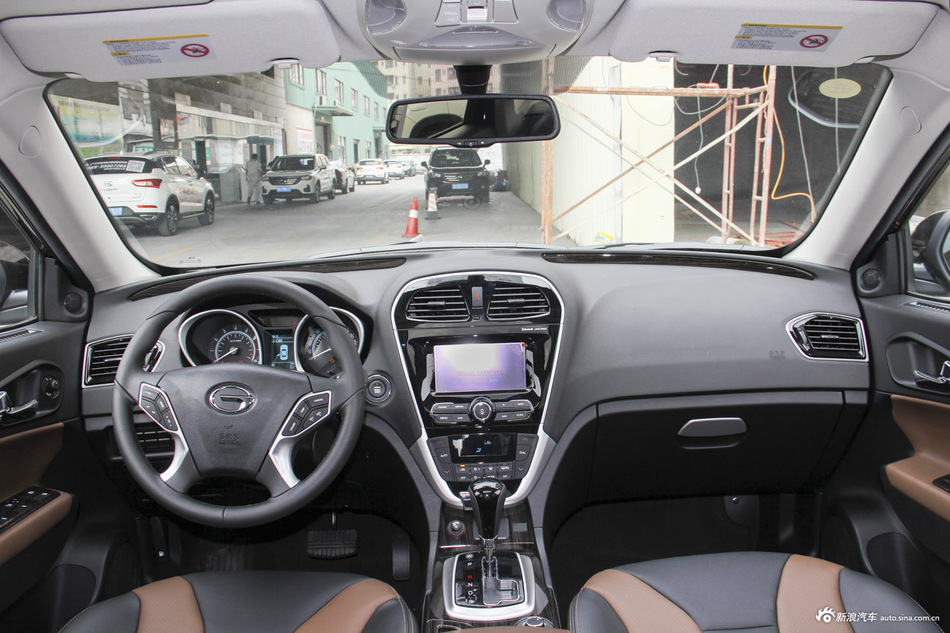 2016款传祺GS5 Super 1.8T自动四驱周年纪念版