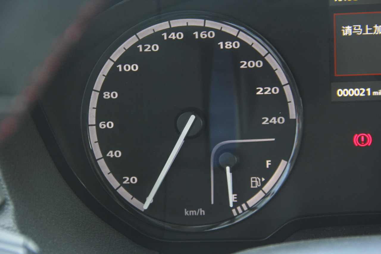 2016款观致3三厢1.6T自动致酷型