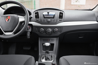 2015款荣威350 1.5L自动豪华天窗版