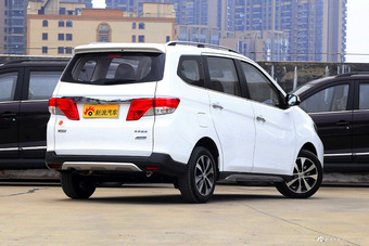 2017款启辰M50V 1.6L自动XV尊享版
