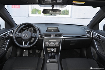 2018款马自达CX-4 2.0L手动两驱蓝天活力版国V图片