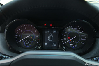 2016款驭胜S350 2.0T自动四驱汽油超豪华版7座