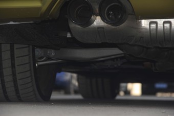 2017款宝马M4自动双门轿跑车