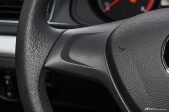 2017款朗逸1.6L自动风尚版