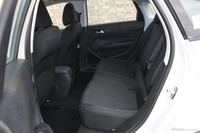 2018款标致308 1.6L手动时尚版