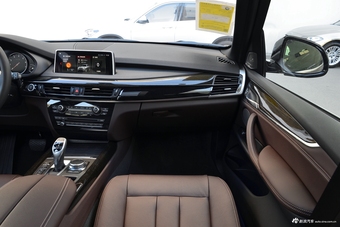 2018款宝马X5 3.0T 自动xDrive35i M运动豪华型