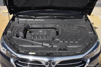 2018款北汽绅宝D50 1.5L手动尊贵智驾版