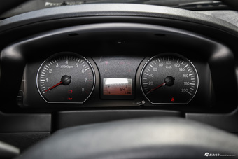 2016款菱智V3 1.5L手动标准型国五