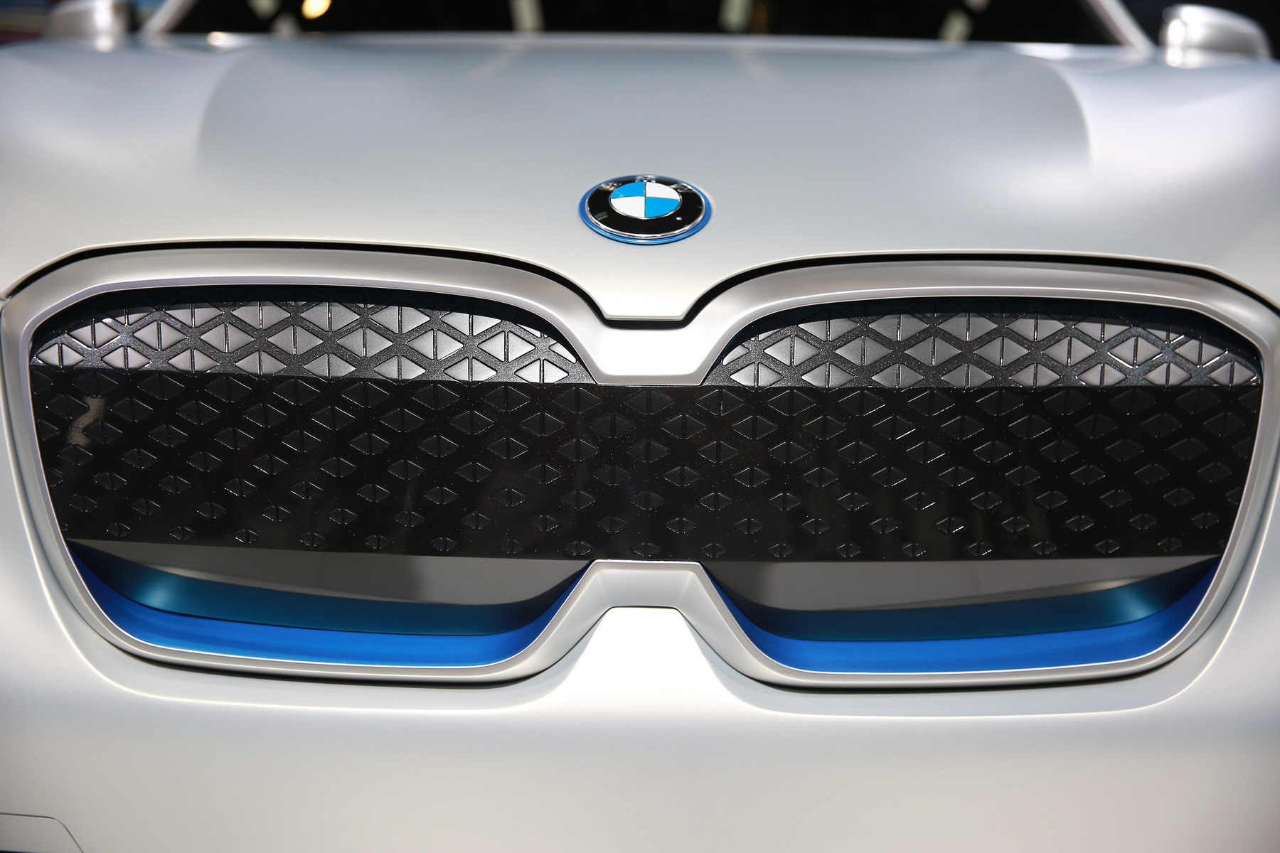 实拍|宝马iX3概念车 华晨宝马工厂生产