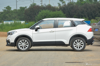 2017款中华V3 1.5L手动精英型