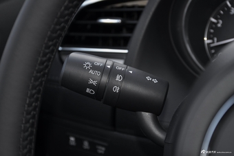 2018款阿特兹2.5L自动蓝天至尊版