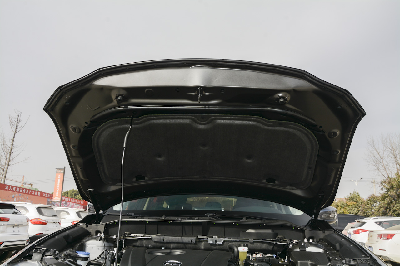 2017款马自达CX-5 2.0L自动两驱智尚型