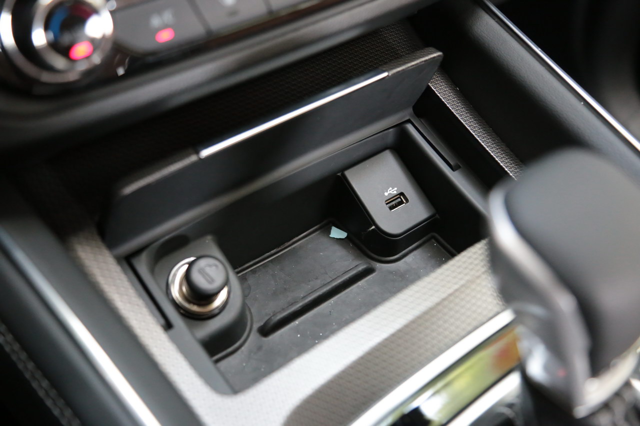 2017上汽大通D90 2.0TGI自动四驱高配版