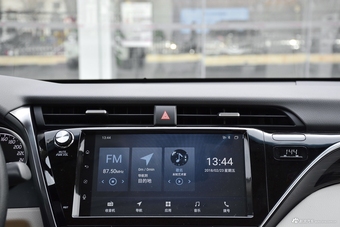 2018款凯美瑞2.0E自动精英版