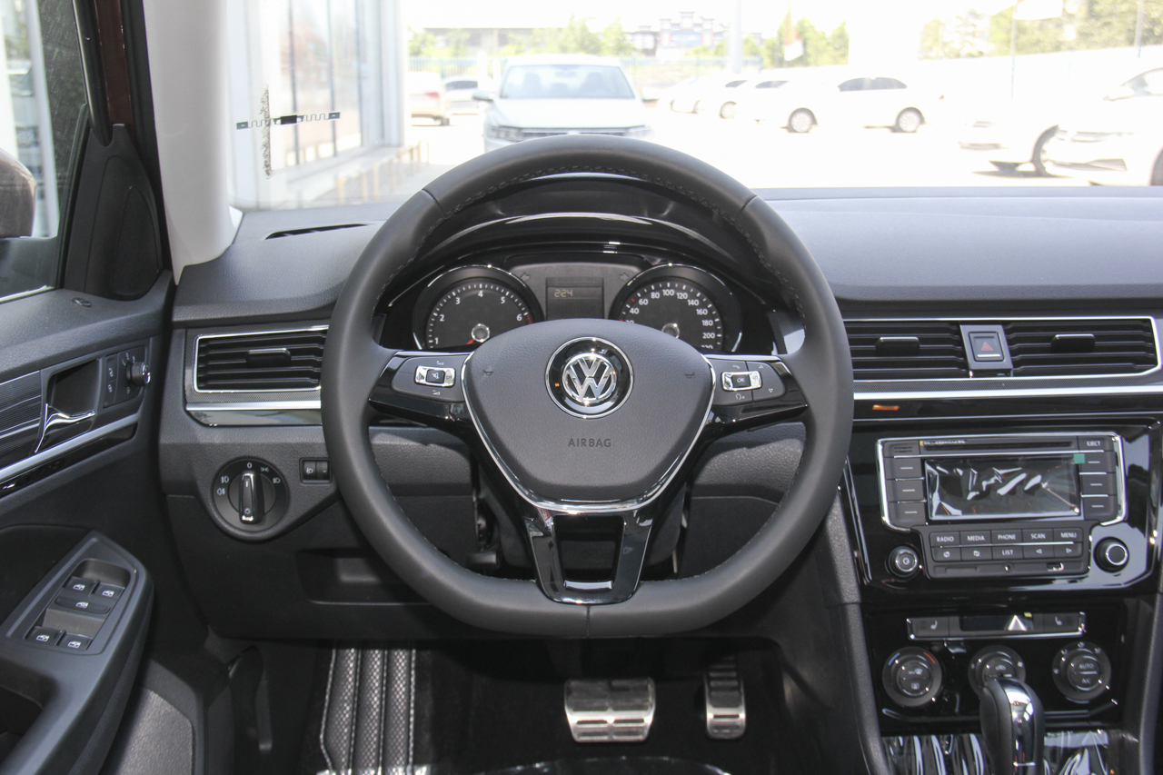 2018款蔚领1.5L自动豪华型