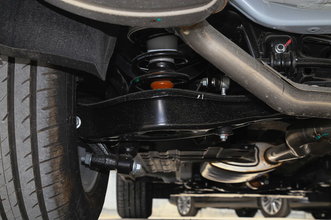 2017款传祺GS7 320T 2.0T两驱豪华型