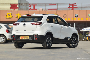 2017款风神AX4 1.6L自动潮尚型