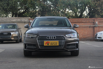 2017款奥迪A4L 2.0T自动40TFSI运动型