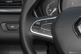 2016款科雷嘉2.0L自动四驱至尊版