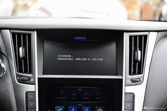 2017款英菲尼迪Q60 2.0T自动豪华版