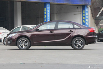 2017款海马M6 1.6L手动运动智能型