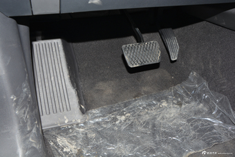 2017上汽大通D90 2.0T自动两驱水星