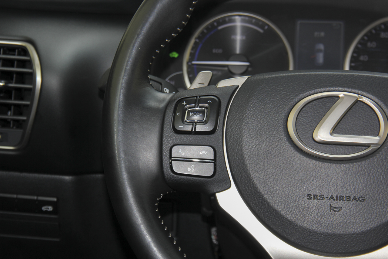 2018款雷克萨斯NX300h 2.5L自动全驱锋致版