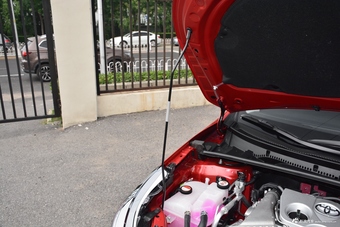 2018款雷凌185T自动尊贵版