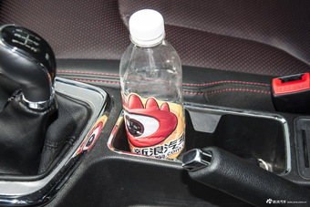 2015款 宝骏560 1.8L手动精英型