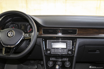 2016款宝来1.6L自动豪华型