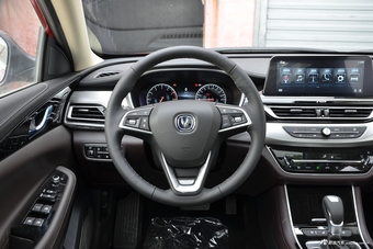 2018款睿骋CC1.5T自动尊雅型