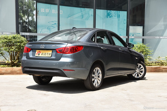 2016款绅宝D50 1.5L 手动精英版