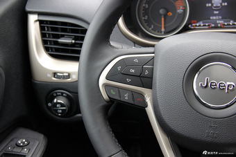 2016款自由光2.0L自动优越版