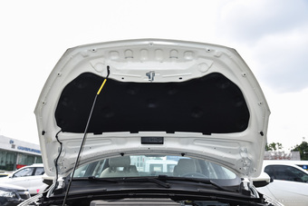 2015款福睿斯1.5L手动时尚型