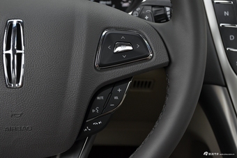 2018款林肯MKC 2.0T自动四驱尊雅版