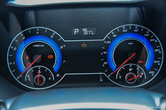 2016款海马V70 1.5T自动适·畅型 6座