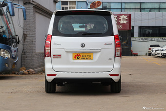 2018款风行F600L 2.0L手动舒适型