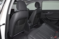 2017款奥迪A4L Plus 2.0T自动40TFSI风尚型