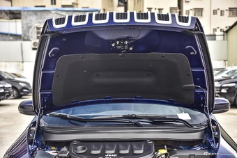 2016款自由光2.0L自动优越版 深海蓝