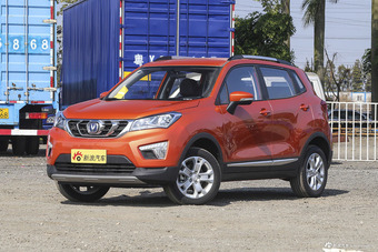 2016款长安CS15 1.5L自动豪华版图片