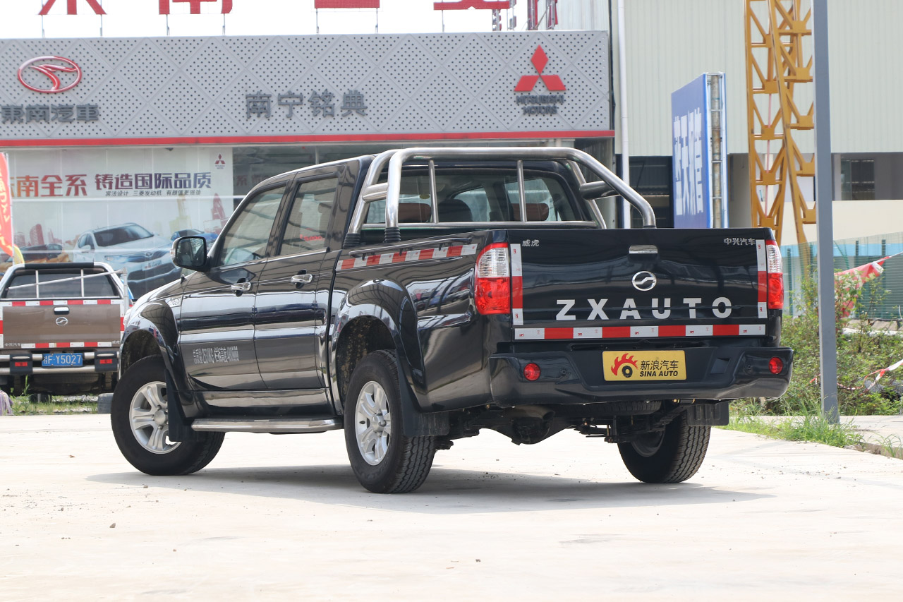 2018款中兴威虎 2.8T柴油国V两驱精英型中双CA4D28C5-1B