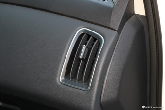 2017款驭胜S350 2.0T自动两驱柴油豪华天窗版5座