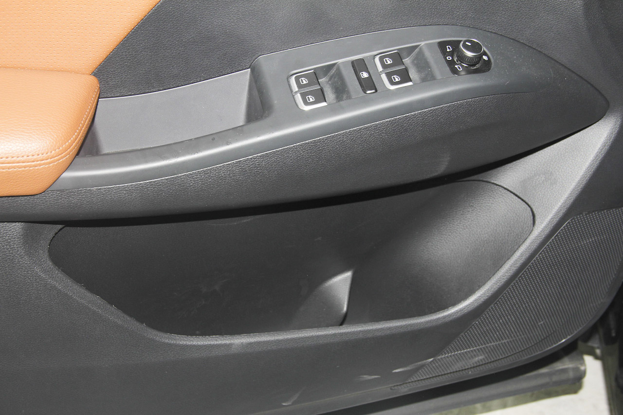 2016款宝沃BX7 2.0T自动四驱精英版28T