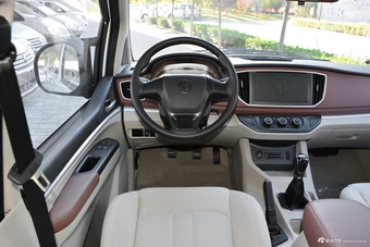 2018款菱智M5 1.6L手动7座舒适型